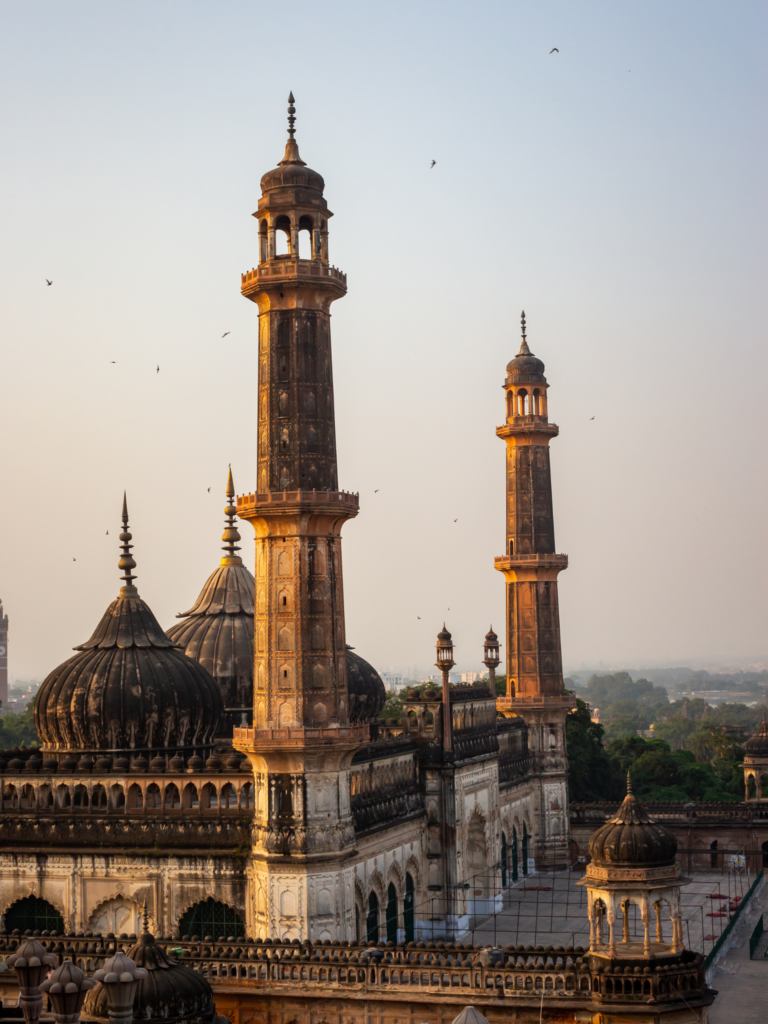 Jaipur to Lucknow taxi