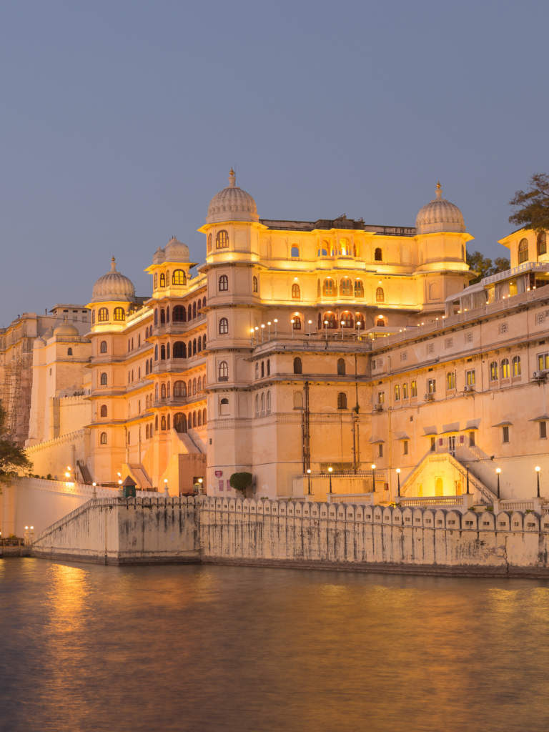 Udaipur to Jodhpur taxi