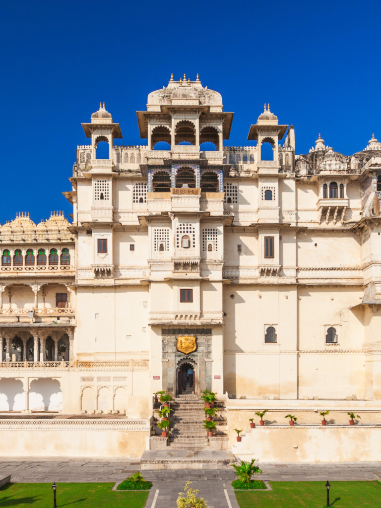 Jaipur to Udaipur taxi